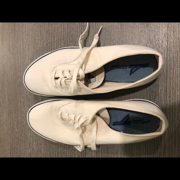 Sperry Other - Cream canvas sperrys
